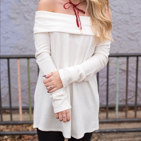 Piko 1988 Sweaters - Piko White Off Shoulder Sweater Small